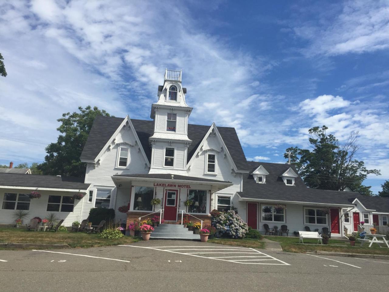 Lakelawn B&B And Motel Yarmouth Exterior foto